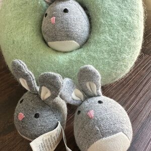 Lovevery Organic Bunnies In A Felt Burrow Plush The Babbler Play Kit Montessori